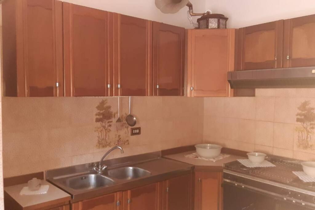 Lontano Dal Caos A Due Passi Dal Mare Villa Condro Bagian luar foto